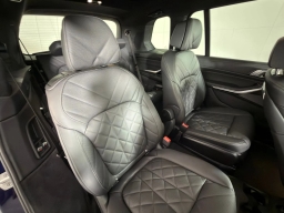 BMW X7 xDrive40i Sports Activity Vehicle 2026