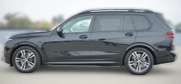 BMW X7 xDrive40i Sports Activity Vehicle 2026