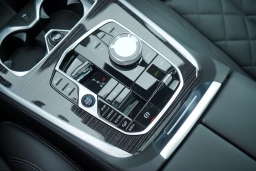 BMW X7 xDrive40i Sports Activity Vehicle 2026