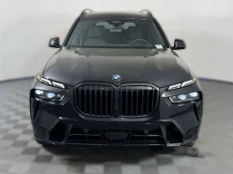 BMW X7 xDrive40i Sports Activity Vehicle 2026