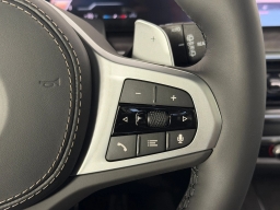 BMW X7 xDrive40i Sports Activity Vehicle 2026