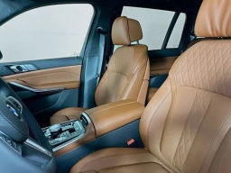 BMW X7 M60i Sports Activity Vehicle 2026