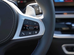 BMW X7 M60i Sports Activity Vehicle 2026