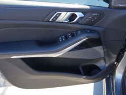 BMW X7 M60i Sports Activity Vehicle 2026