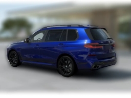 BMW X7 M60i Sports Activity Vehicle 2026