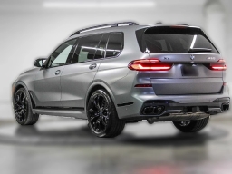 BMW X7 M60i Sports Activity Vehicle 2026