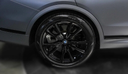 BMW X7 M60i Sports Activity Vehicle 2026