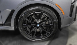 BMW X7 M60i Sports Activity Vehicle 2026