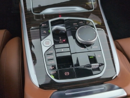 BMW X7 M60i Sports Activity Vehicle 2026