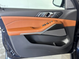 BMW X7 M60i Sports Activity Vehicle 2026