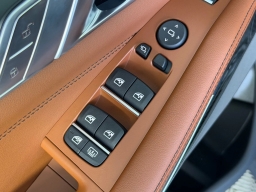 BMW X7 M60i Sports Activity Vehicle 2026