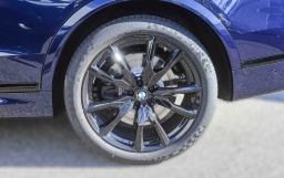 BMW X7 M60i Sports Activity Vehicle 2026