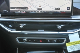 BMW X7 M60i Sports Activity Vehicle 2026