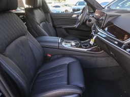 BMW X7 M60i Sports Activity Vehicle 2026