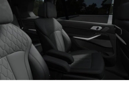 BMW X7 M60i Sports Activity Vehicle 2026