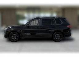 BMW X7 M60i Sports Activity Vehicle 2026
