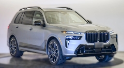 BMW X7 M60i Sports Activity Vehicle 2026