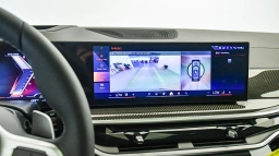 BMW X7 M60i Sports Activity Vehicle 2026