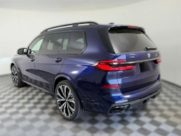 BMW X7 M60i Sports Activity Vehicle 2026