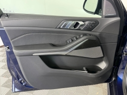 BMW X7 M60i Sports Activity Vehicle 2026