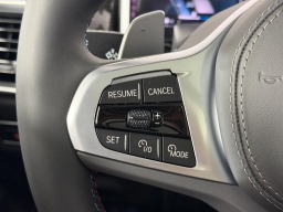 BMW X7 M60i Sports Activity Vehicle 2026