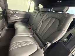 BMW X7 M60i Sports Activity Vehicle 2026