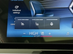 BMW X7 M60i Sports Activity Vehicle 2026