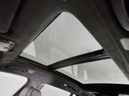 BMW X7 M60i Sports Activity Vehicle 2026