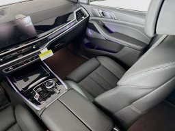 BMW X7 M60i Sports Activity Vehicle 2026