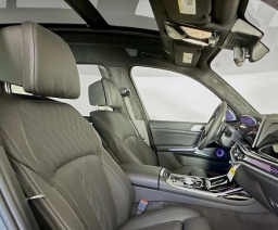 BMW X7 M60i Sports Activity Vehicle 2026