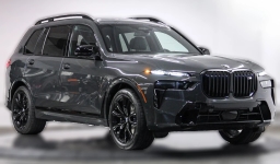 BMW X7 M60i Sports Activity Vehicle 2026