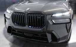 BMW X7 M60i Sports Activity Vehicle 2026