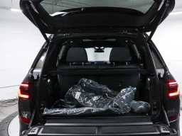 BMW X7 M60i Sports Activity Vehicle 2026