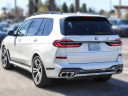 BMW X7 M60i Sports Activity Vehicle 2025
