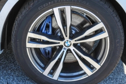 BMW X7 M60i Sports Activity Vehicle 2025