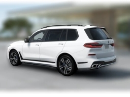 BMW X7 M60i Sports Activity Vehicle 2026