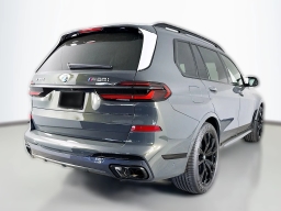 BMW X7 M60i Sports Activity Vehicle 2026