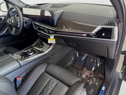 BMW X7 M60i Sports Activity Vehicle 2026