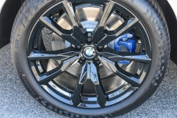 BMW X7 M60i Sports Activity Vehicle 2026