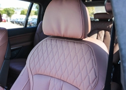 BMW X7 M60i Sports Activity Vehicle 2026