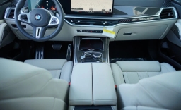 BMW X7 M60i Sports Activity Vehicle 2026