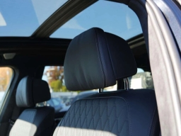 BMW X7 ALPINA XB7 Sports Activity Vehicle 2026