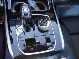 BMW X7 ALPINA XB7 Sports Activity Vehicle 2026