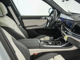 BMW X7 ALPINA XB7 Sports Activity Vehicle 2026