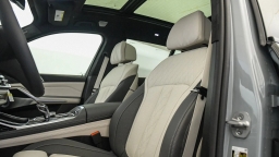 BMW X7 ALPINA XB7 Sports Activity Vehicle 2026