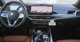 BMW X7 ALPINA XB7 Sports Activity Vehicle 2026