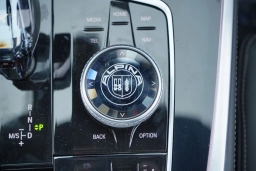 BMW X7 ALPINA XB7 Sports Activity Vehicle 2025