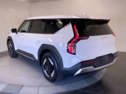 Kia EV9 Light Long Range RWD 2026