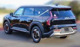 Kia EV9 Light Long Range RWD 2026