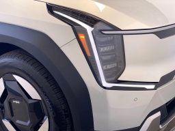 Kia EV9 Light Long Range RWD 2026